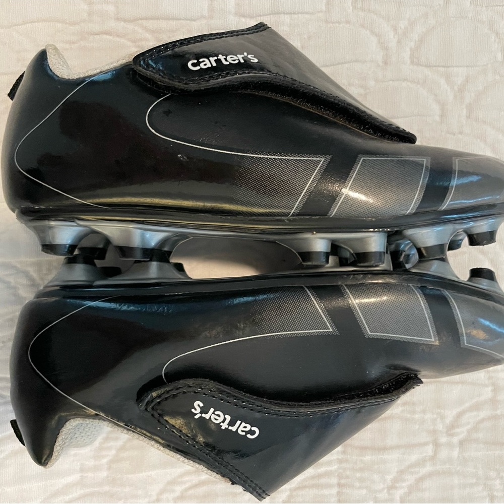Carter’s Toddler Size 11 Cleats EUC